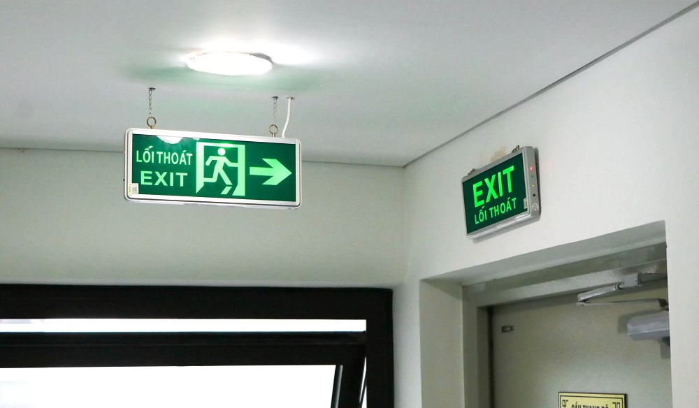 Đèn Exit sử dụng công nghệ LED là một sự tiến bộ trong việc tiết kiệm năng lượng